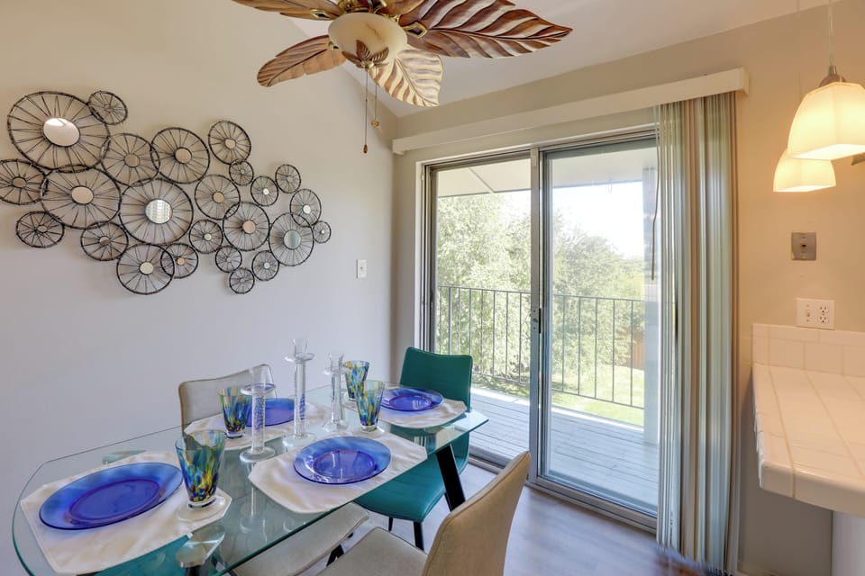 Dining Area | Dishware & Flatware | Main Level