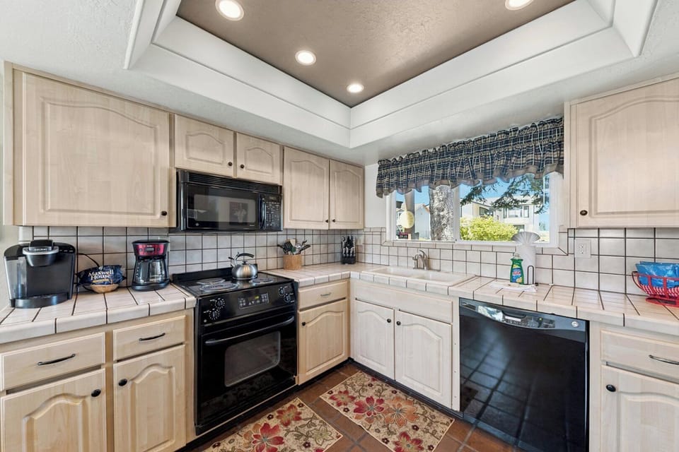 Spacious Kitchen