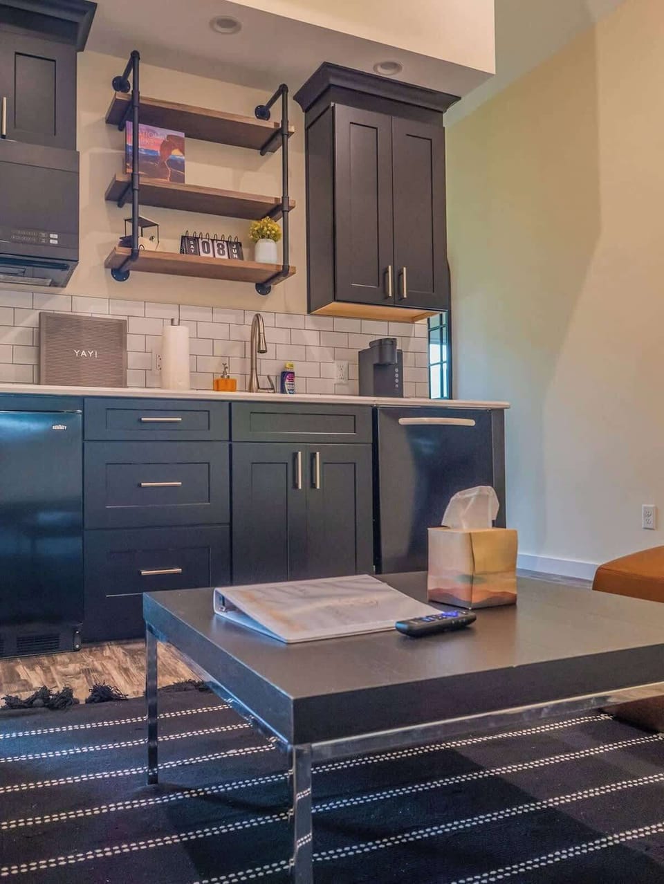 Golden bird Cabin Kitchen
