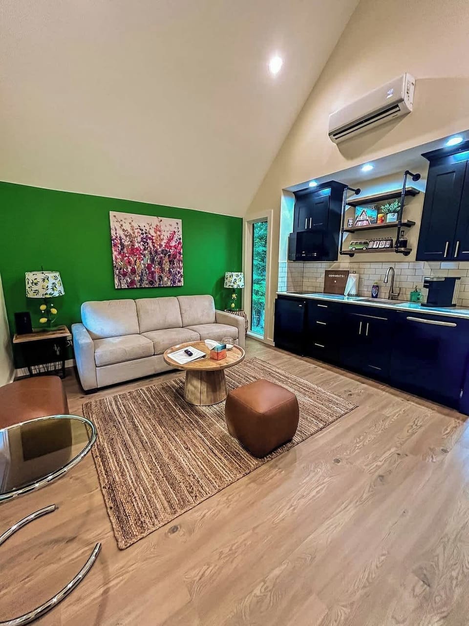 Hummingbird- Living Room/ Kitchen