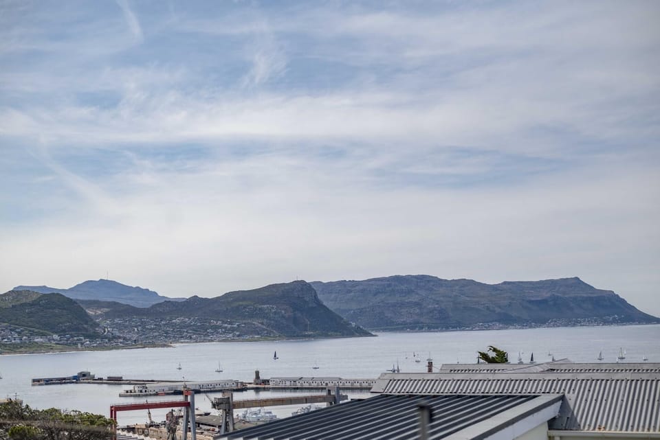 Dorian Place Oceanview Getaway in Simon’s Town (30908)