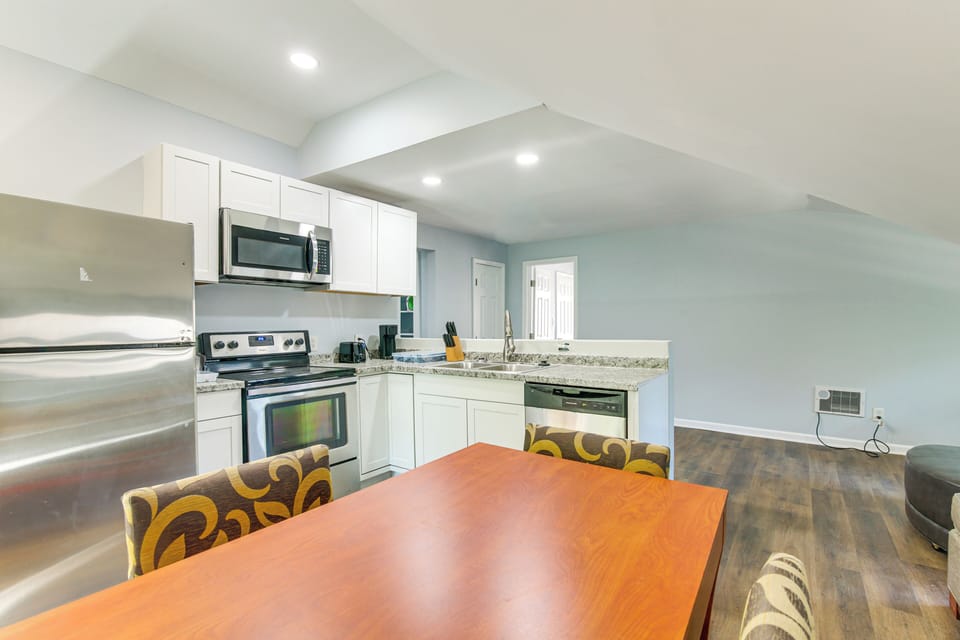 Kitchen | Keurig | Toaster | Dishwasher