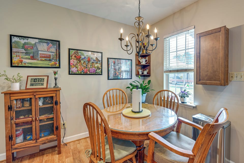 Additional Dining Area