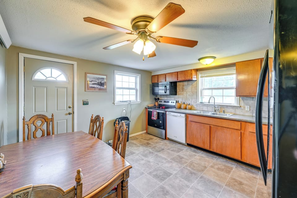 Kitchen | Trash Bags/Paper Towels