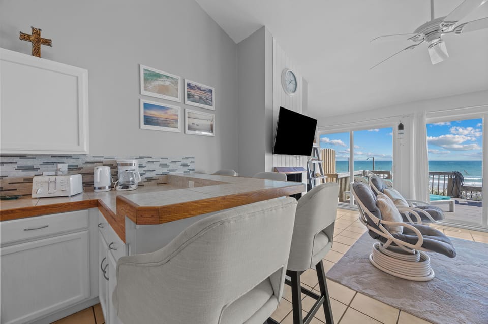 Kitchen / Living Room