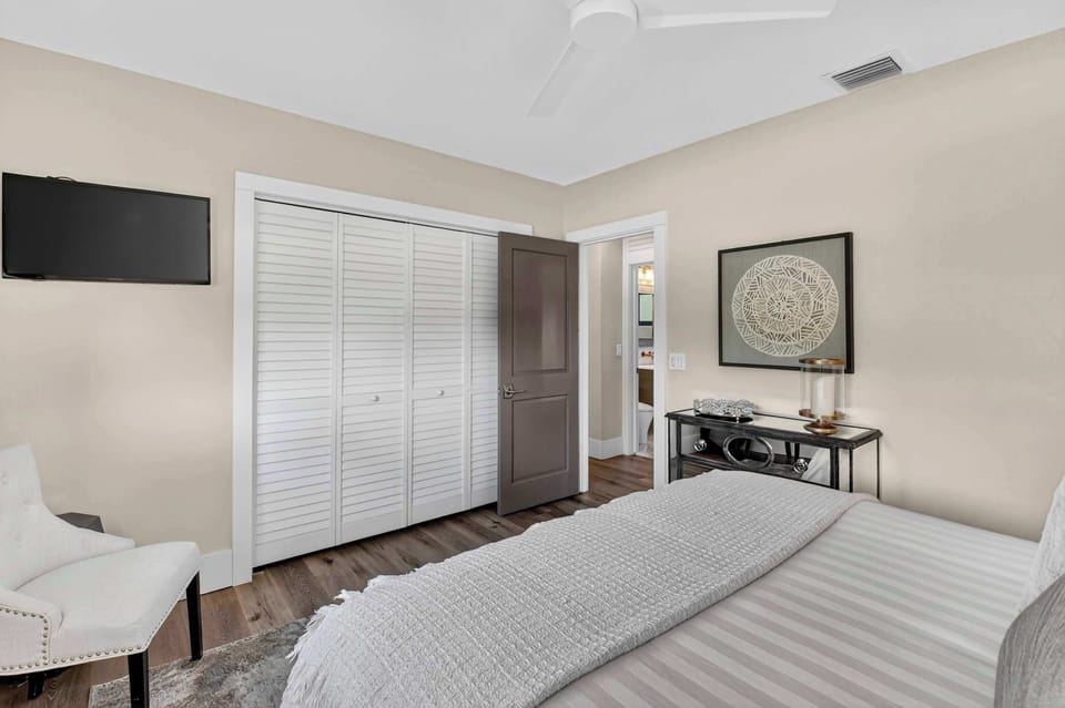 Bedroom 2 with queen bed and Smart TV