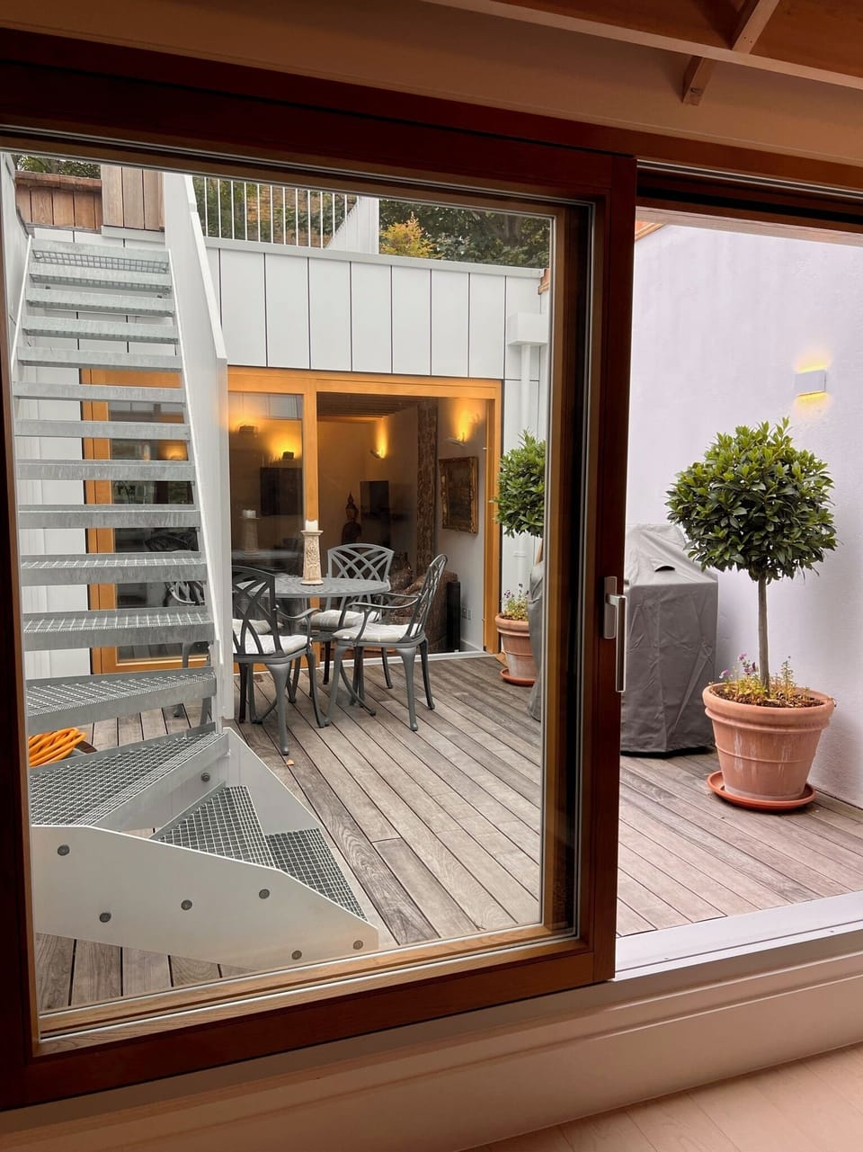 2nd floor patio