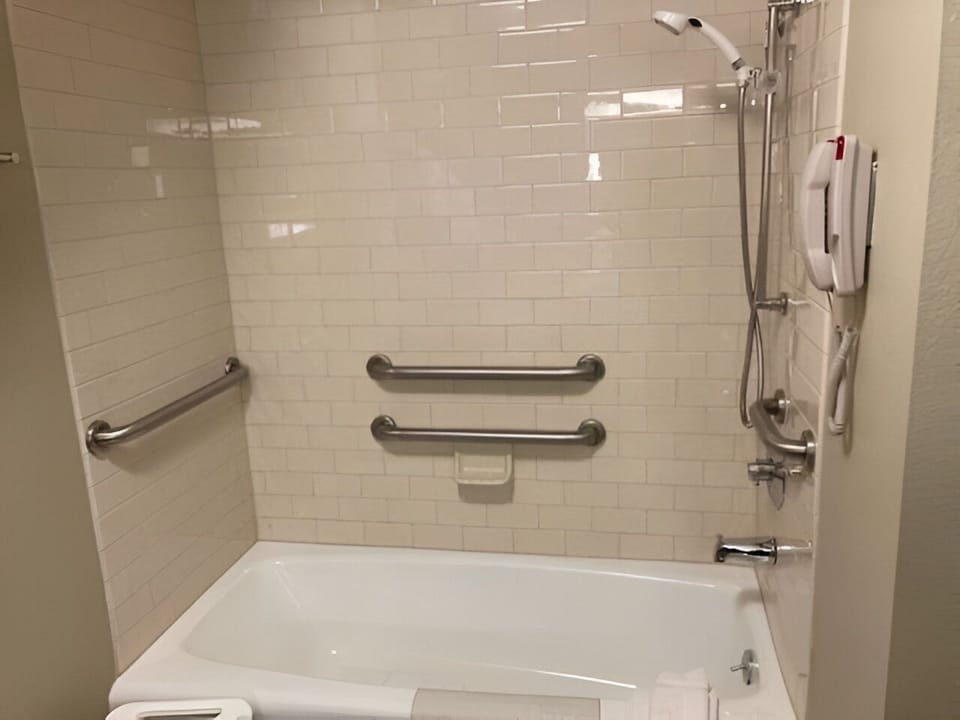 Thoughtfully designed bath with support features for a safe and comfortable experience.