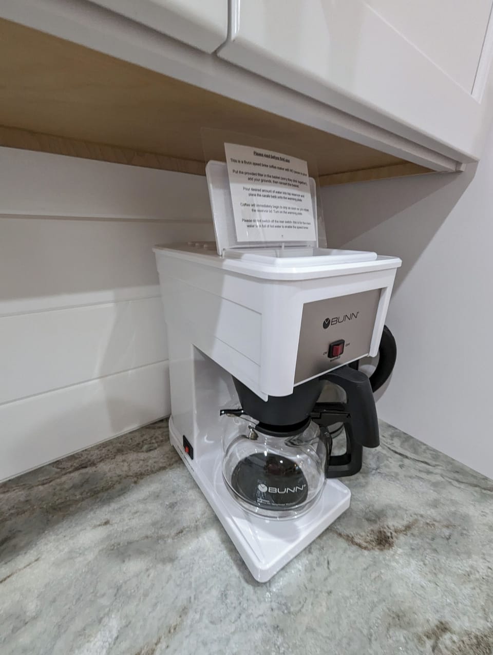 Bunn speed brew coffee maker and electric kettle