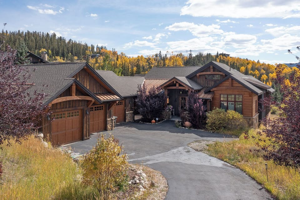 Exterior view of the front of the home.