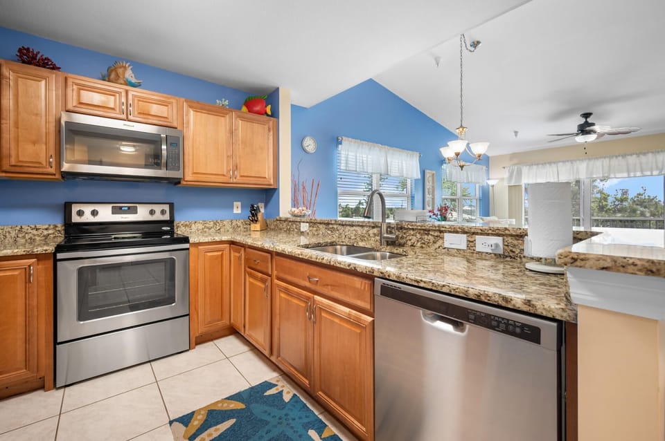 Gulf Sands – 3BR Steps to Pool & Private Beach (4847)