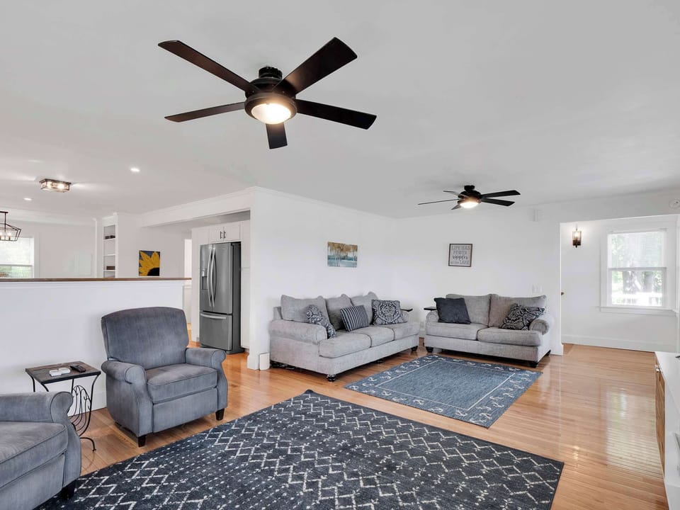 This is where your vacation plans turn into reality. Get ready to unwind, reconnect, and make memories in a space designed for total relaxation.