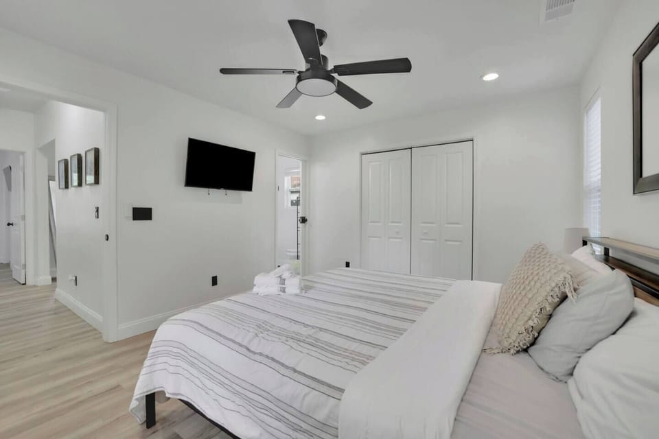 Cozy bedroom for a restful night.