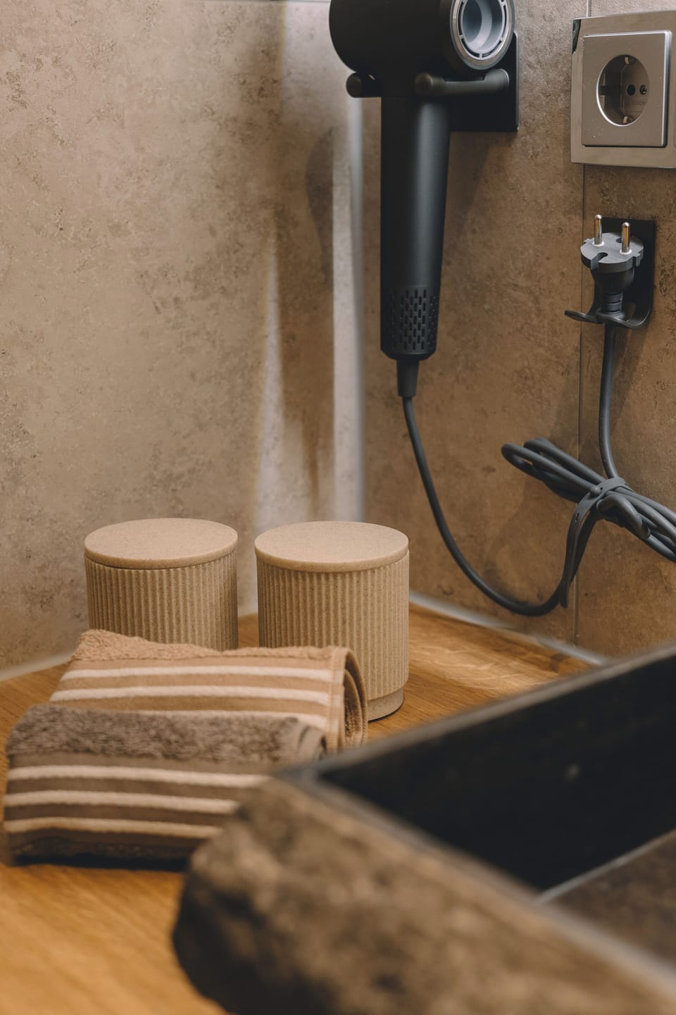 Bathroom amenities