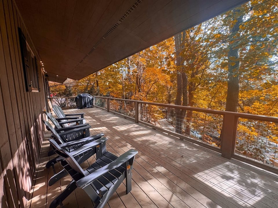 Large deck with mountain views and privacy, ready for a cookout