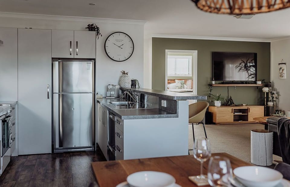 Well-stocked and ready. From morning toast to evening platters, this kitchen hums with ease and intention.