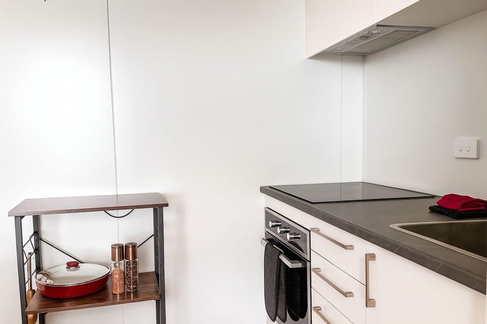 Simple, stylish design with everything you need at hand.