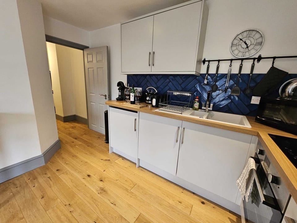 Modern Kitchen with Home Comforts