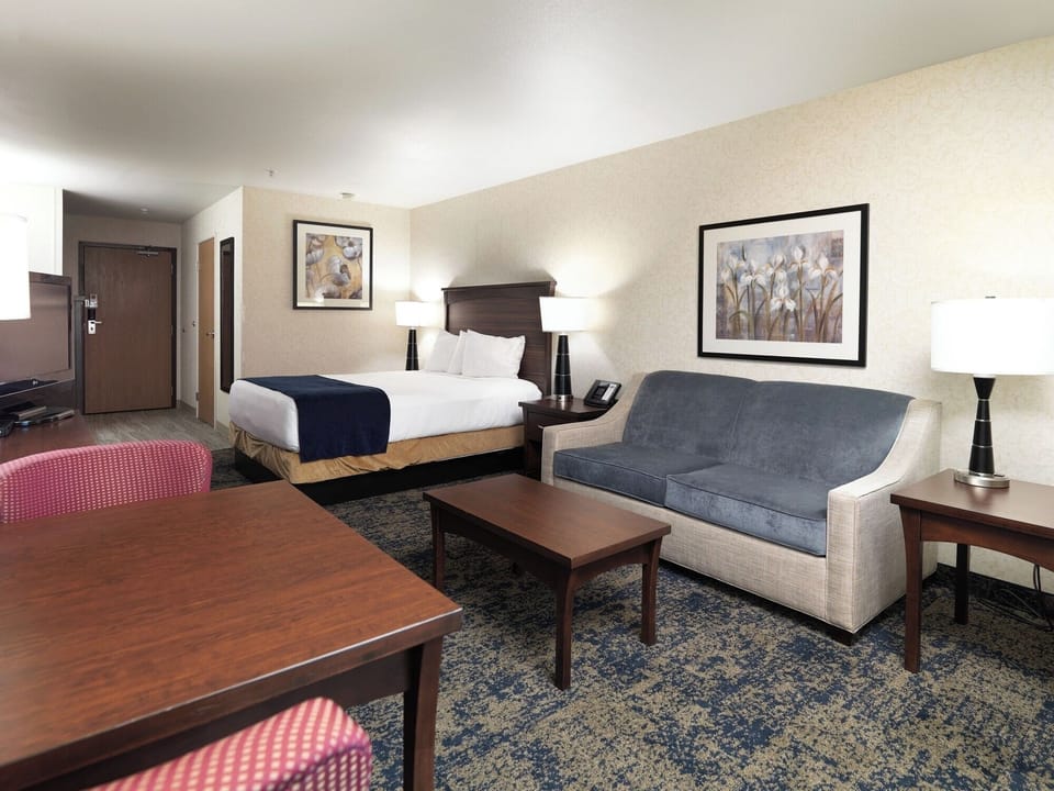 Unit with King Bed