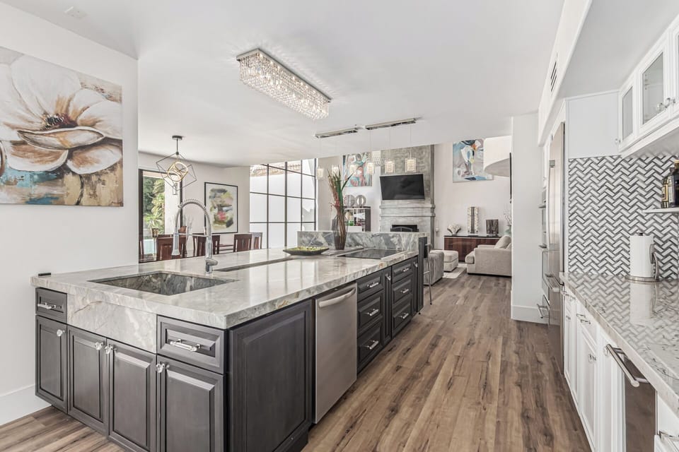 Entertaining Kitchen