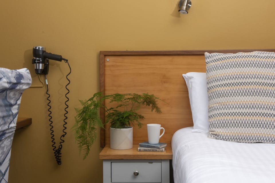 Room with Tea and coffee facilities and a hairdryer