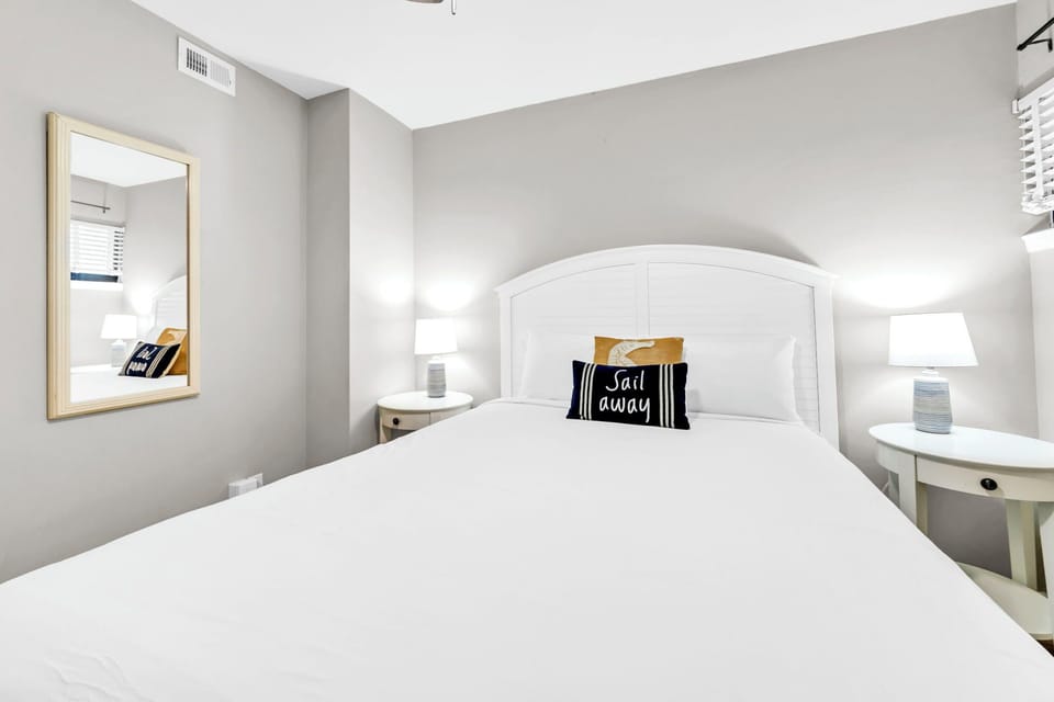 Guest bedroom