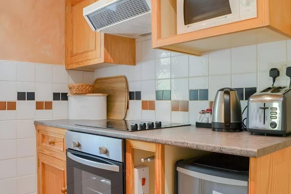 Derwent: Kitchen