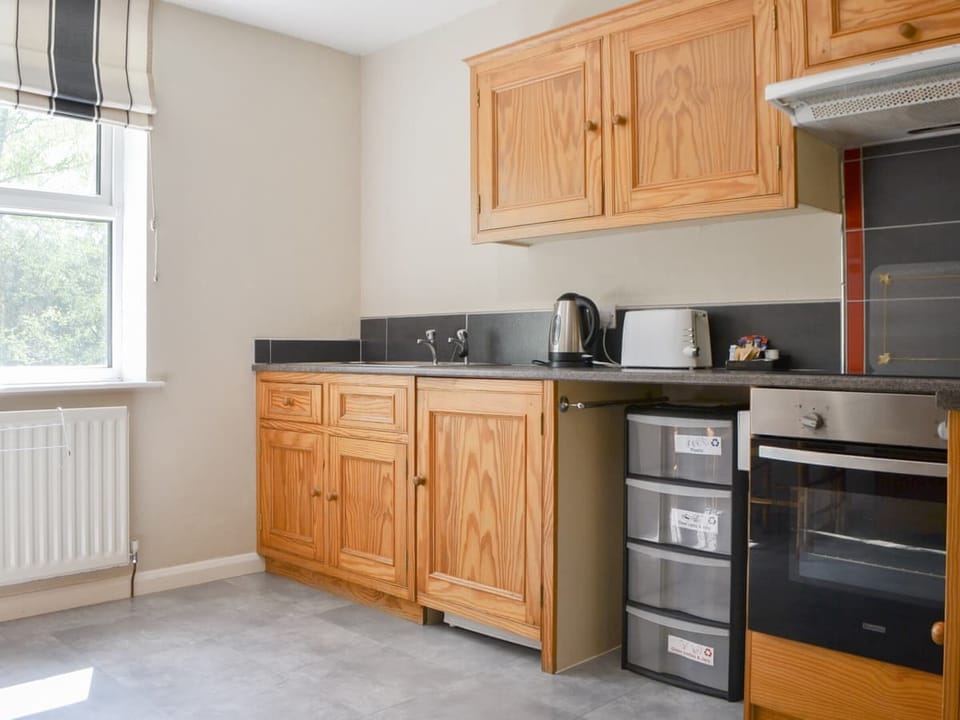 Esk: Kitchen Area