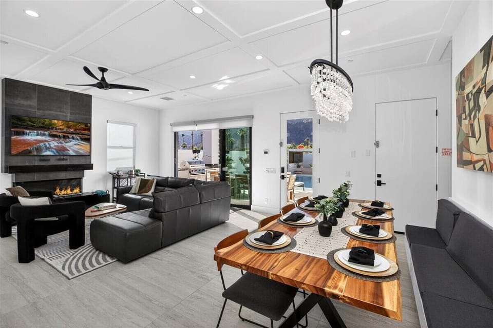 Cozy Dining Room