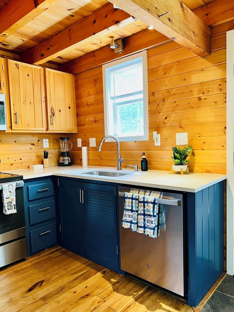 Kitchen sink/dishwasher