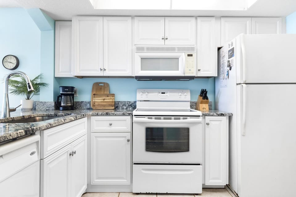 Fully equipped kitchen with everything you need!