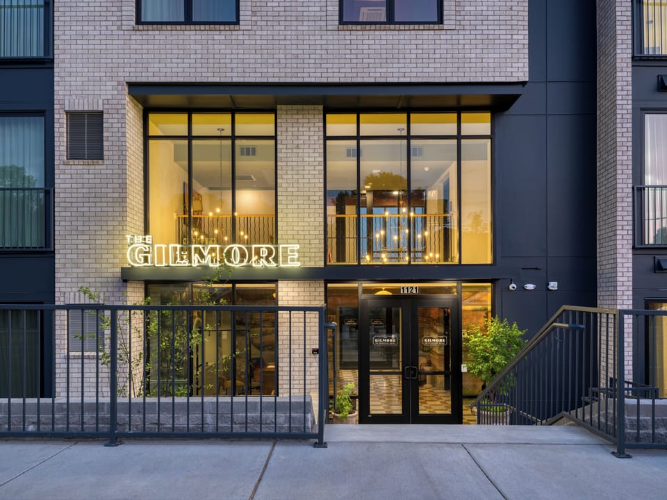 Nestled in the heart of 12 South, The Gilmore is in the midst of Nashville’s best shopping, dining, and nightlife