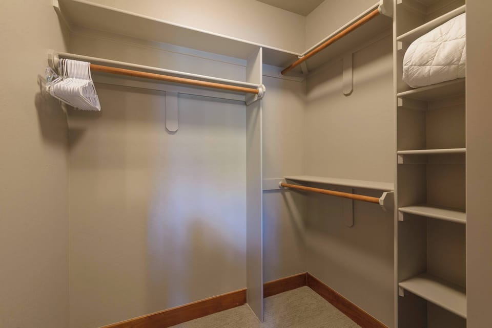 Jr Primary walk in closet