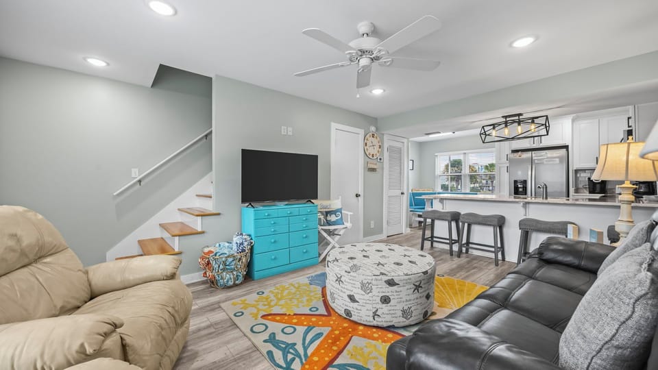 Sand Dollar #15 - Living area
