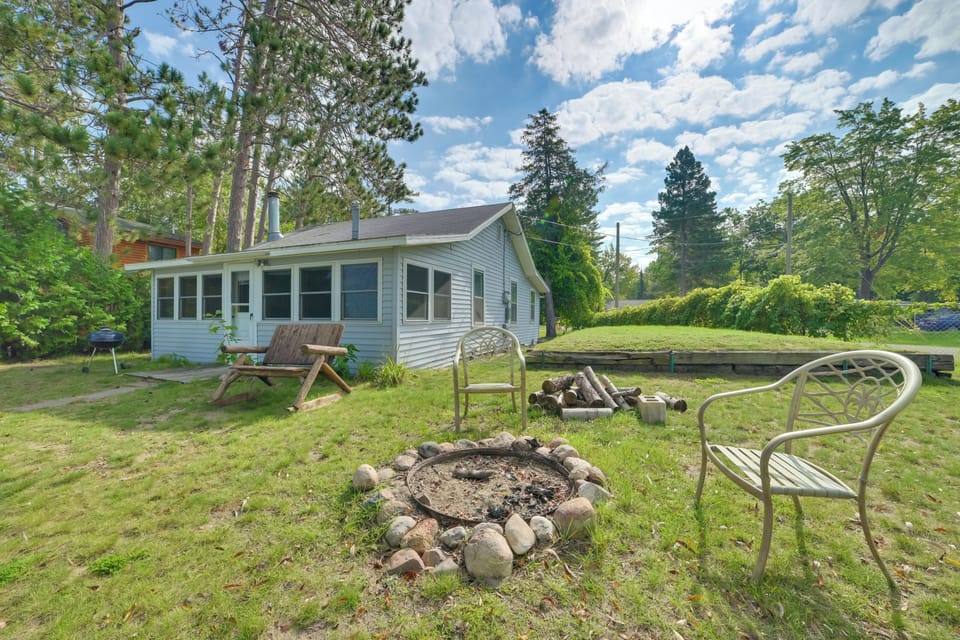 Indian River Vacation Rental | 3BR | 1BA | 750 Sq Ft | 1 Step to Enter