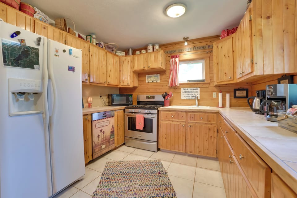 Kitchen | Dishwasher | 1st Floor