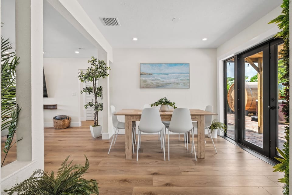 Open concept / Seamless connection for entertaining