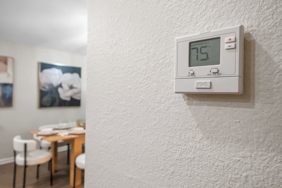 Perfect comfort at your fingertips – control your space with ease.