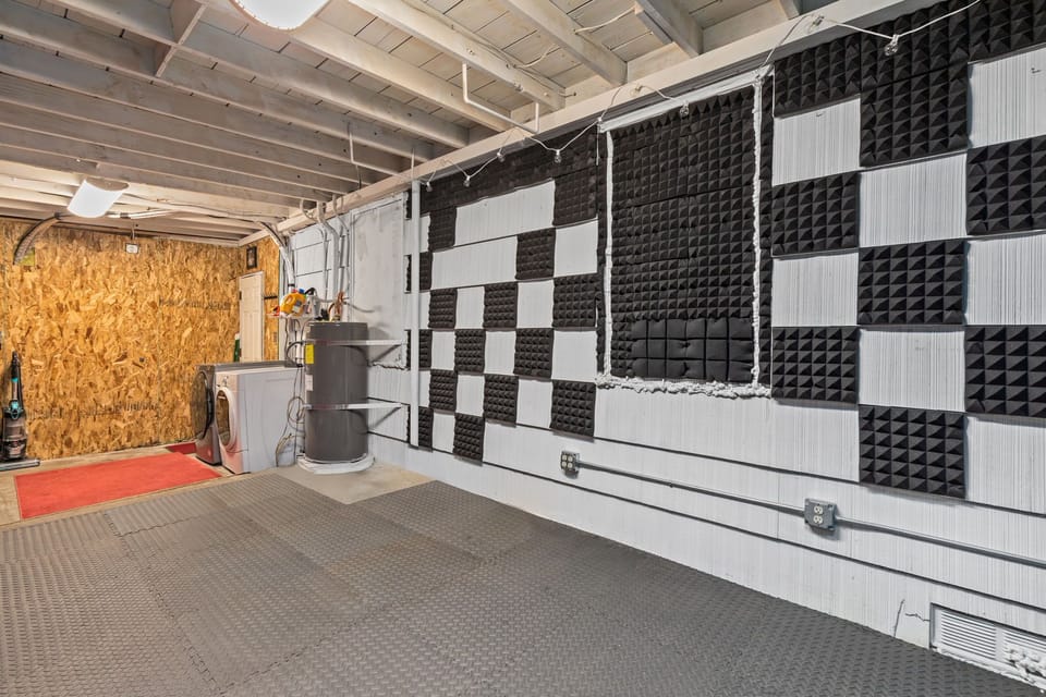 Heated Garage/Studio space can be used for exercise or hobbies. 
