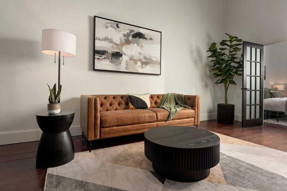 Living Room, all brand new furniture!