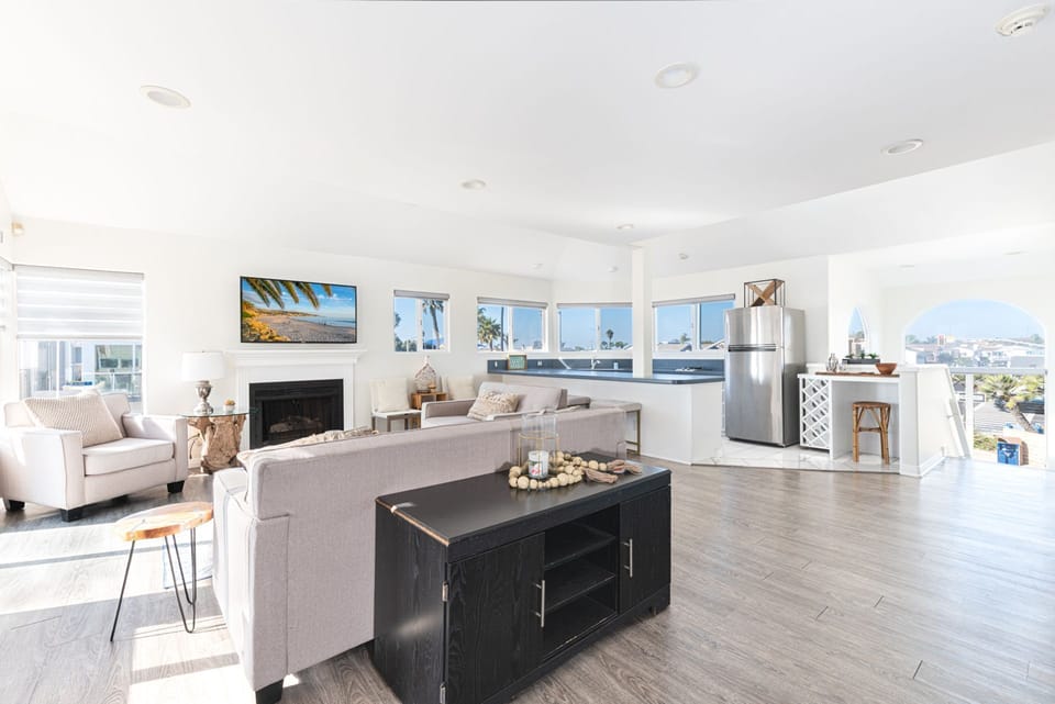 Open upstairs living and kitchenette, perfect for relaxing and entertaining
                