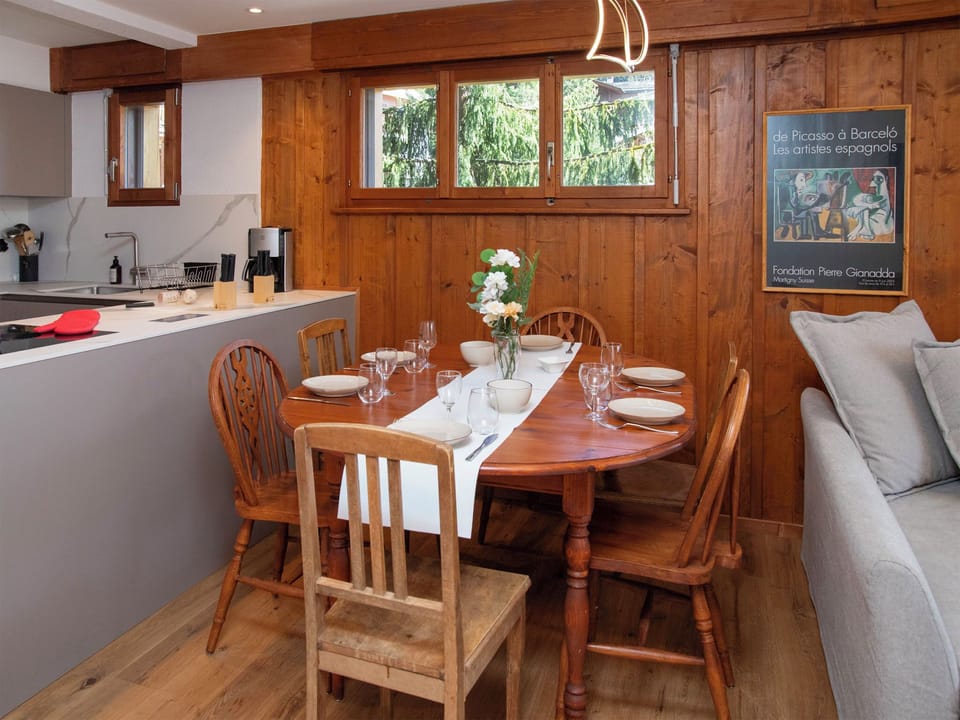 Kitchen / Dining Room