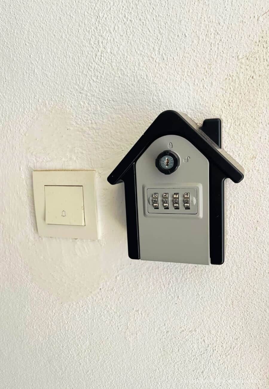 Secure digital lockbox for hassle-free self check-in.