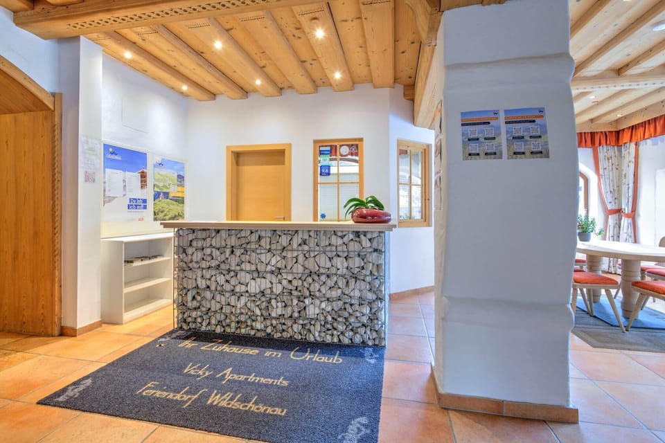 Entrance / Reception