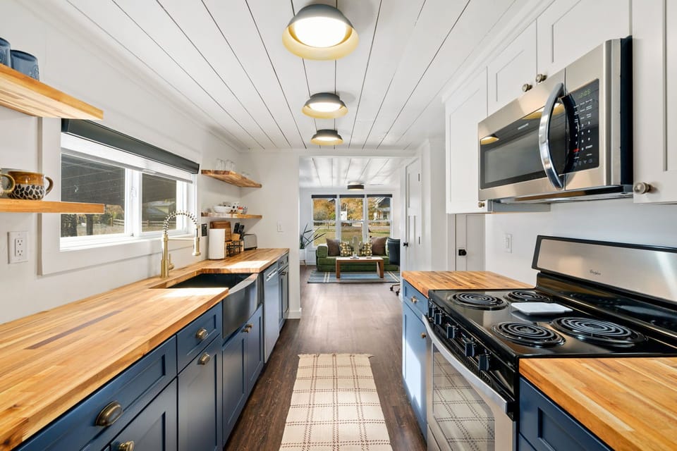 Fully-equipped Kitchen | Everything you need for your stay!