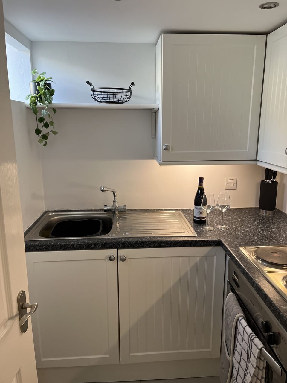 Kitchen sink