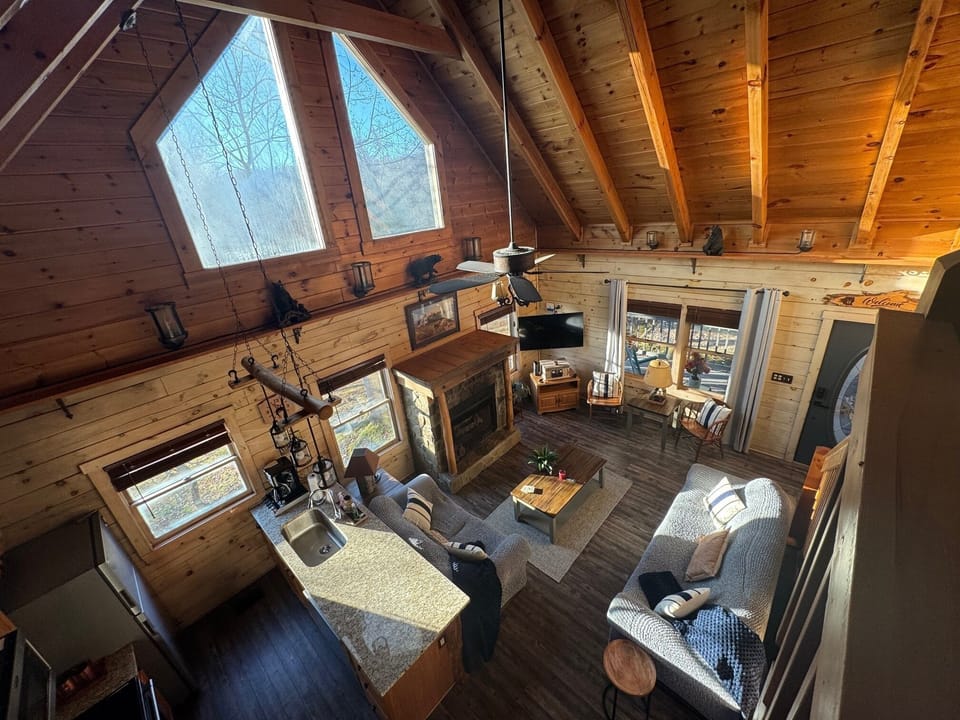 Outside the windows, you'll see nothing but trees, birds, chipmunks...