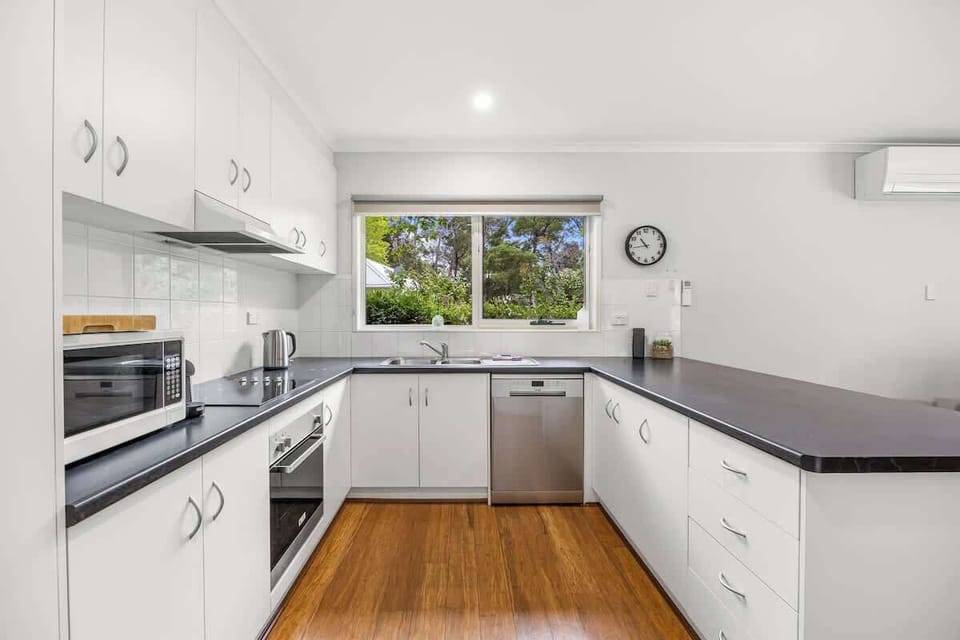 Fully equipped kitchen with everything you need to cook for a group