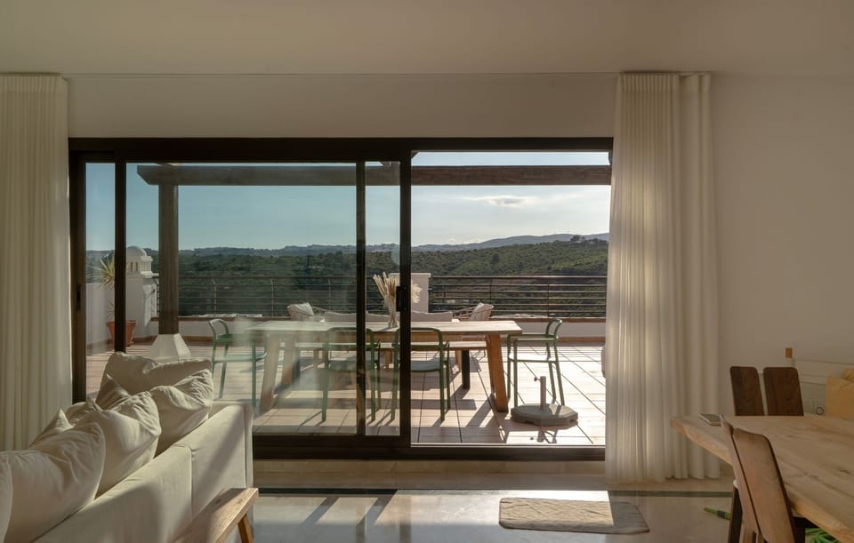 Living & terrace