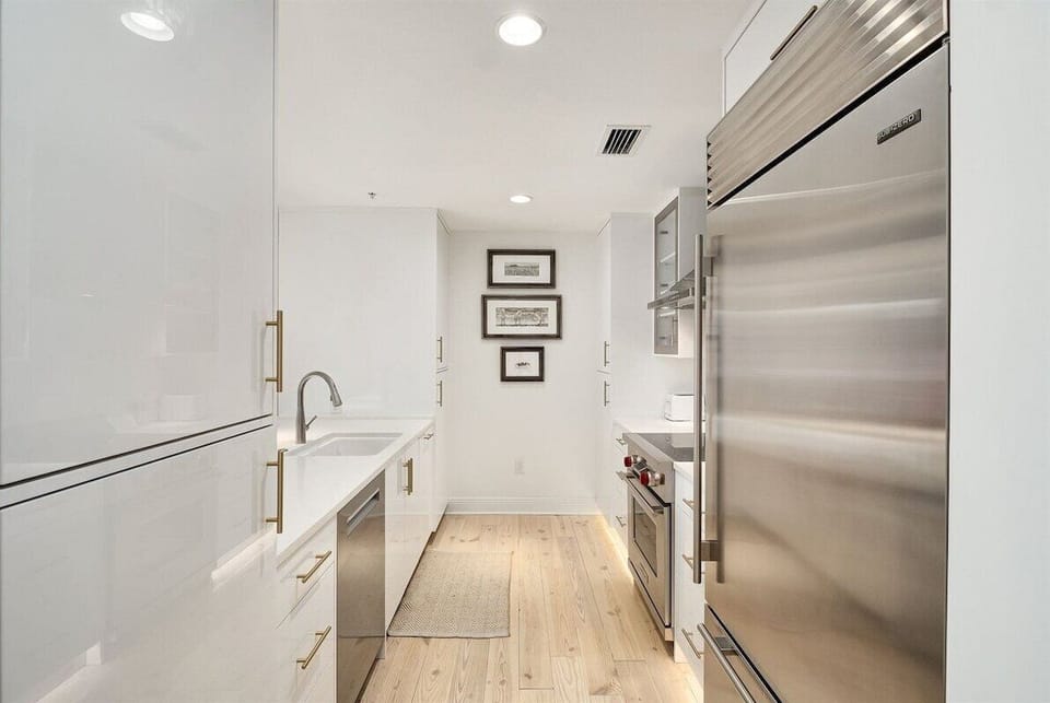 Kitchen With Wolf & Sub Zero Appliances